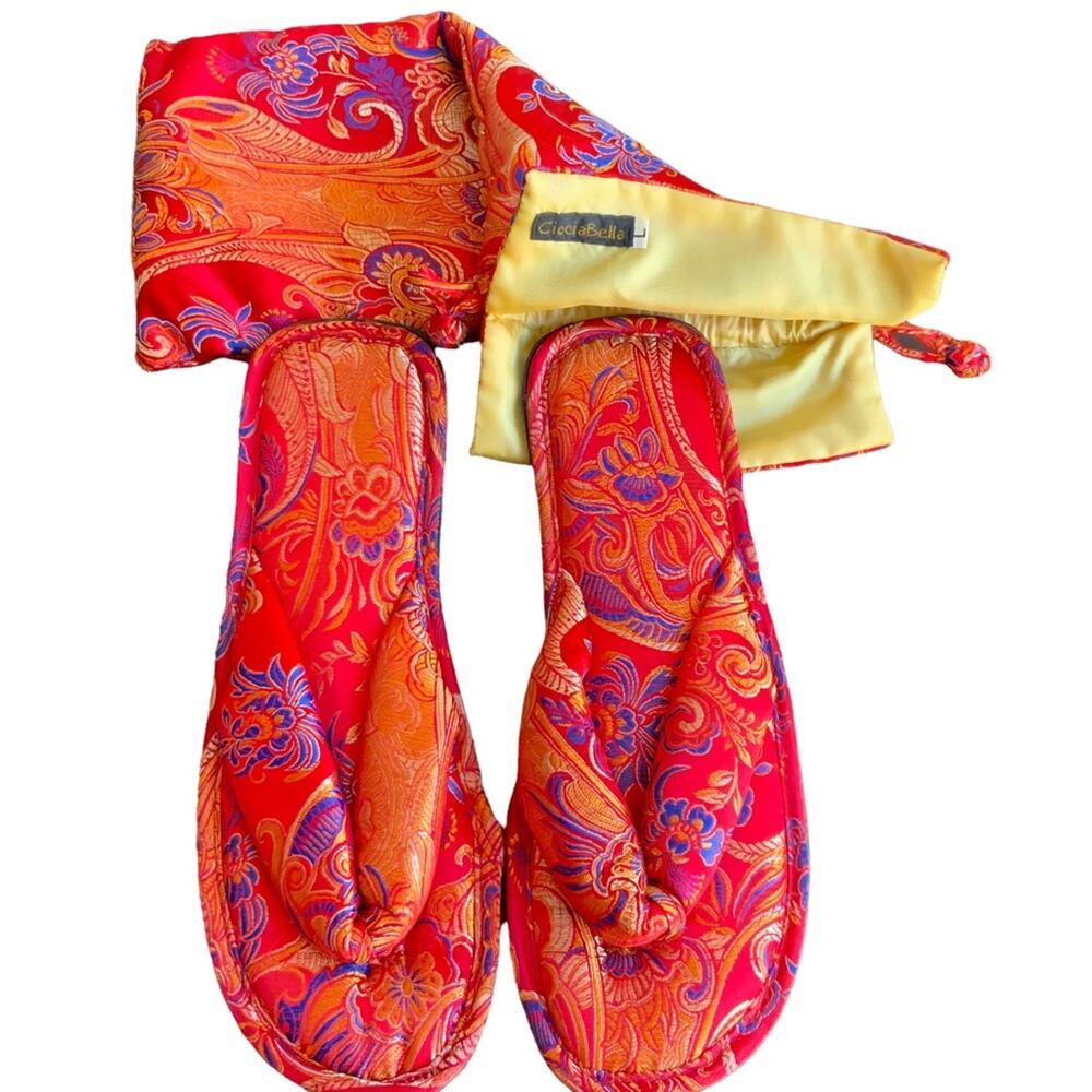Ciccia Bella Flip Flop Slippers with Matching Storage Bag